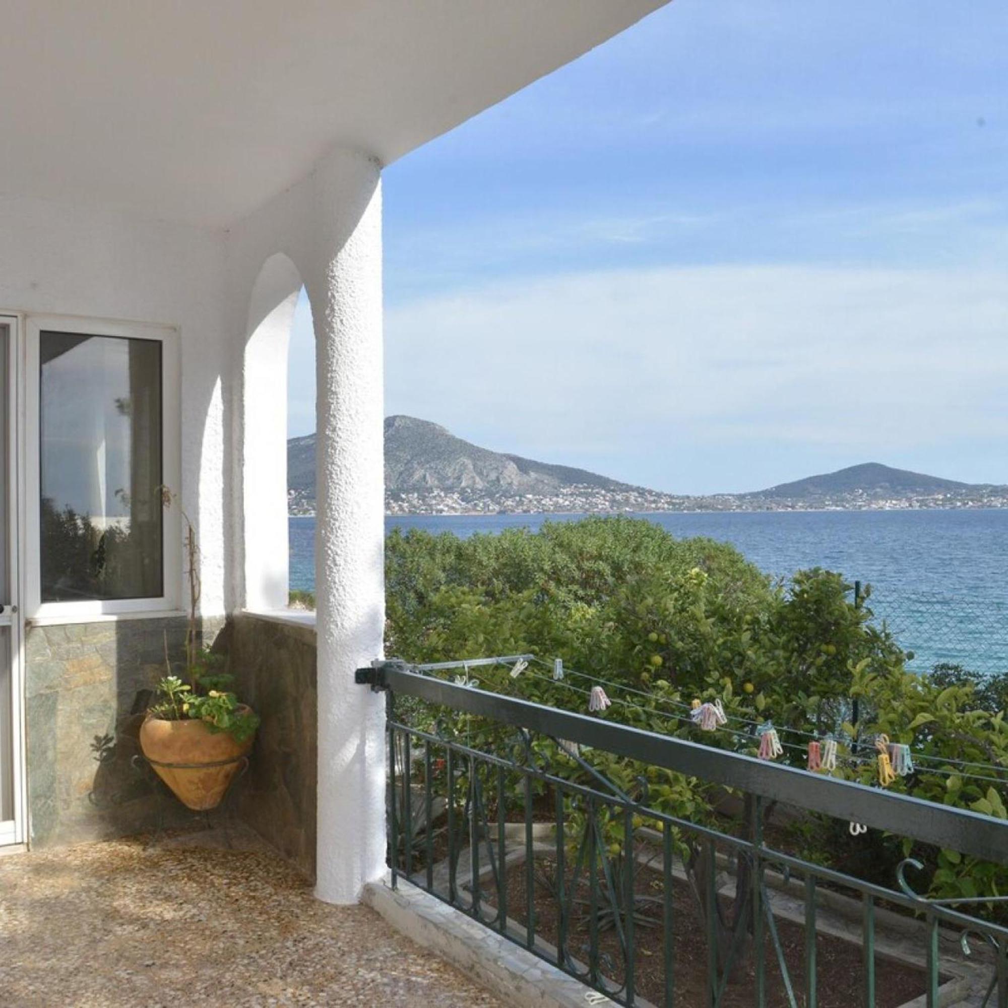 Salamis Beachfront House Exteriér fotografie